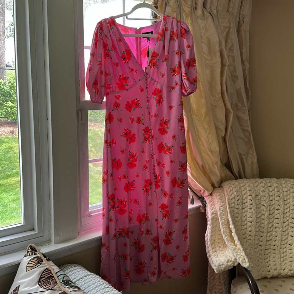 Bubble Sleeve Midi Dress. Brand new with tags. Size 8.
